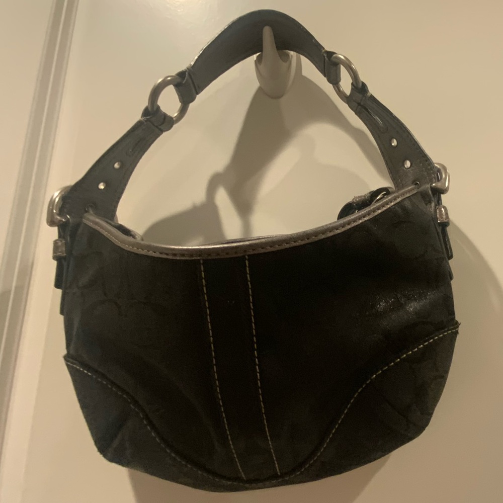 Small back Coach shoulder bag